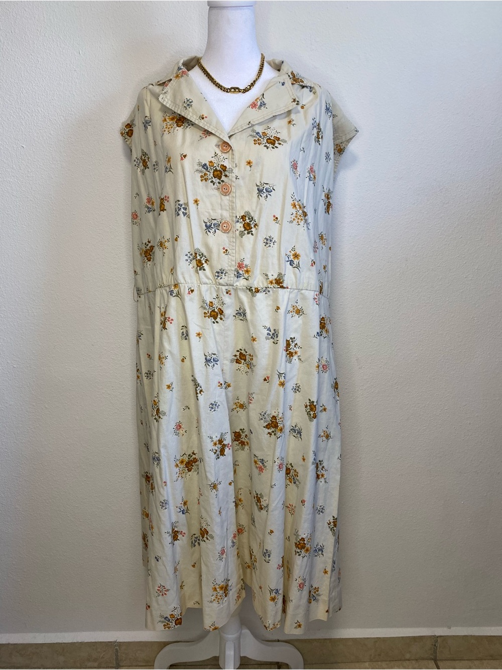 Cream Floral Sleeveless Midi Dress 2XL Handmade Button Front Collared Grandmacor - Picture 1 of 12